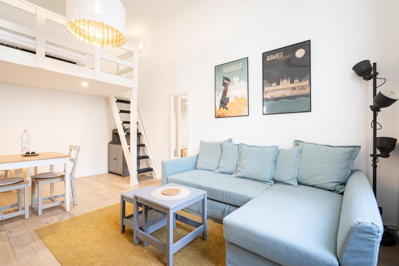 Youth Motive Studio With Gallery Budapest Extérieur photo