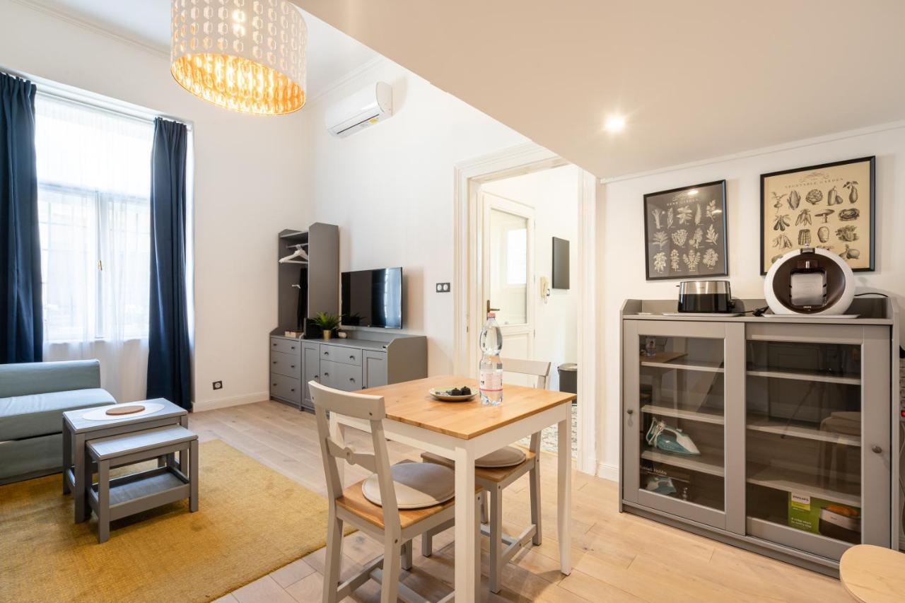 Youth Motive Studio With Gallery Budapest Extérieur photo