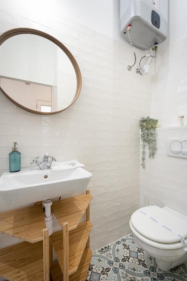 Youth Motive Studio With Gallery Budapest Extérieur photo